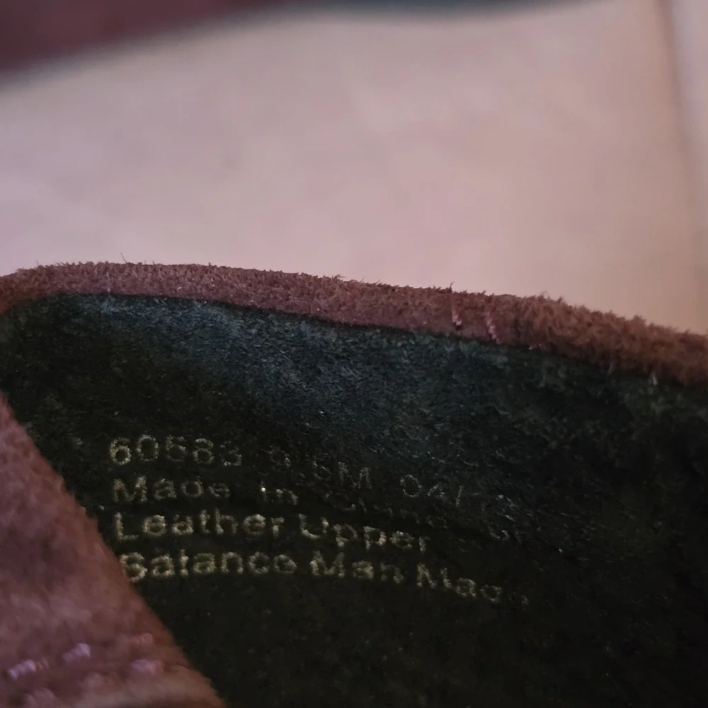 Clarks Shoes Womens 9.5‎ M Maroon Leather Bendables Flats Slip On Ribbon.